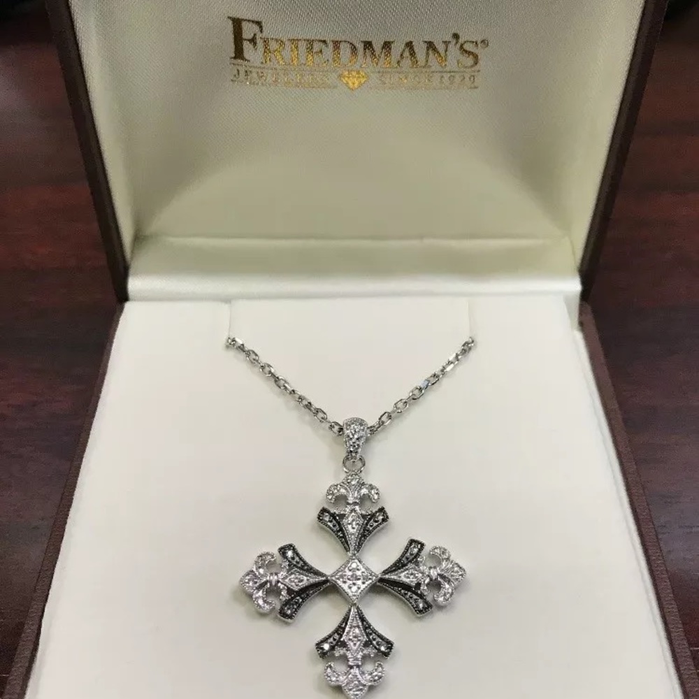 Florentine Lily Cross with Necklace